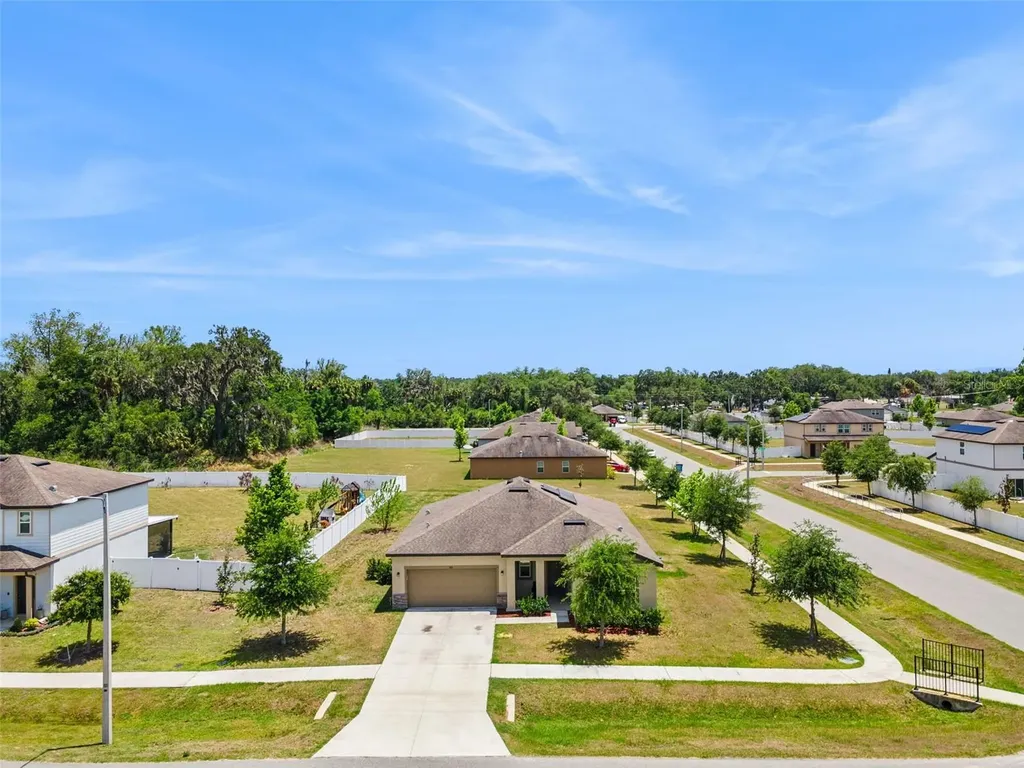 903 Shimmering Oaks Lane Seffner FL 33584