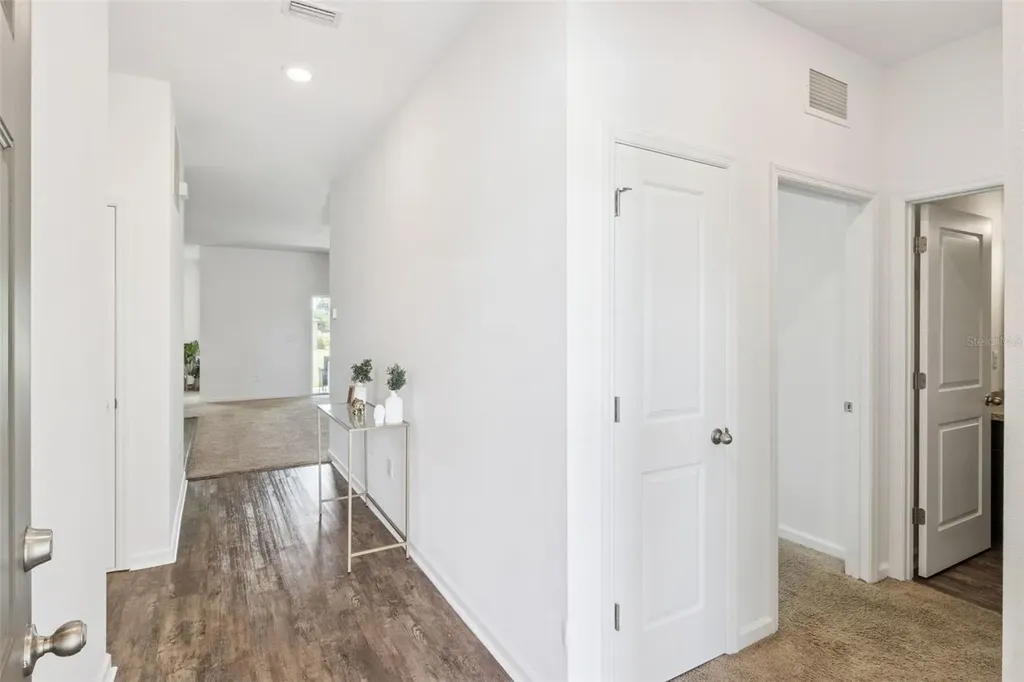 903 Shimmering Oaks Lane Seffner FL 33584