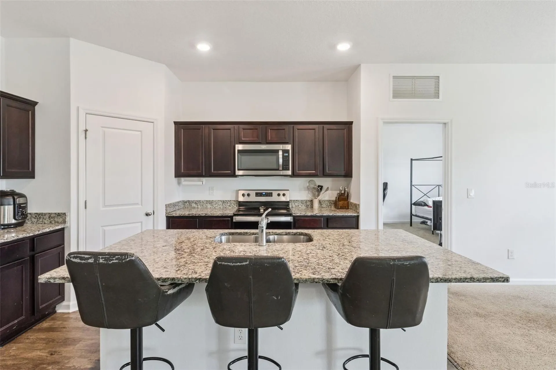 903 Shimmering Oaks Lane Seffner FL 33584