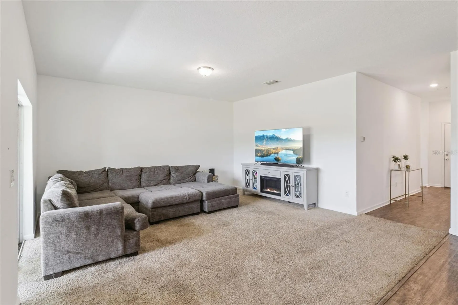 903 Shimmering Oaks Lane Seffner FL 33584
