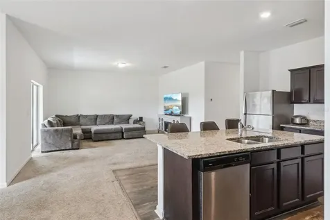 903 Shimmering Oaks Lane Seffner FL 33584