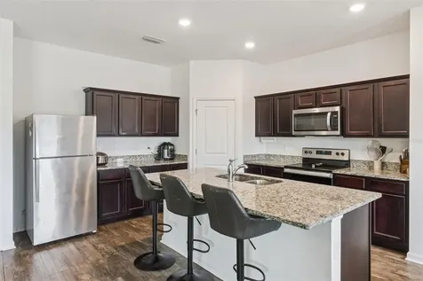 903 Shimmering Oaks Lane Seffner FL 33584
