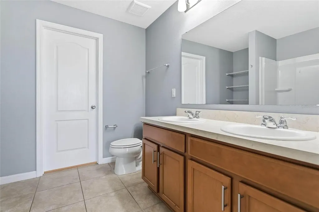 2465 Begonia Street Mascotte FL 34753