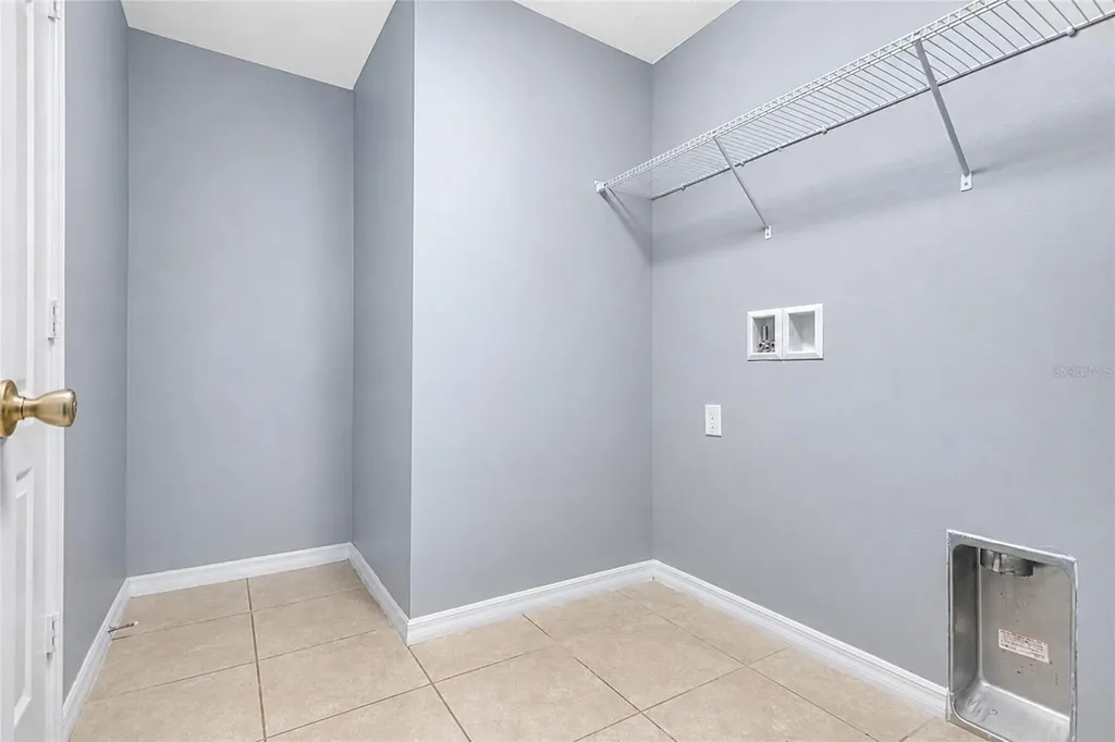 2465 Begonia Street Mascotte FL 34753