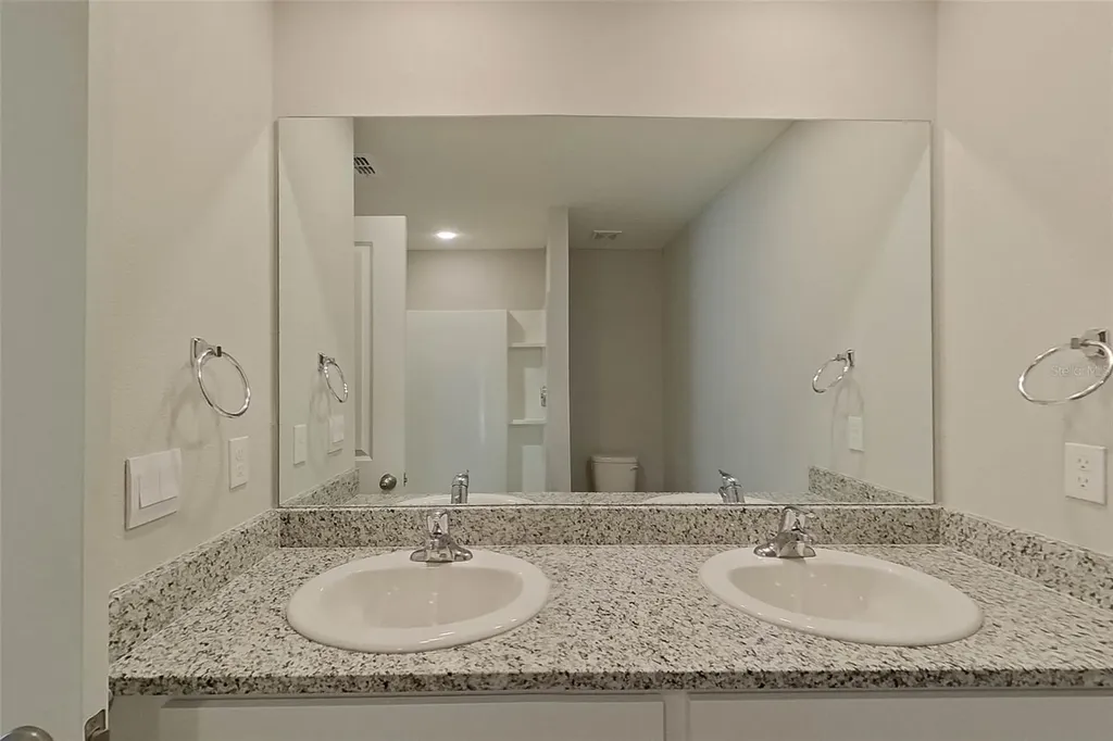 8665 SW 44th Court Ocala FL 34476