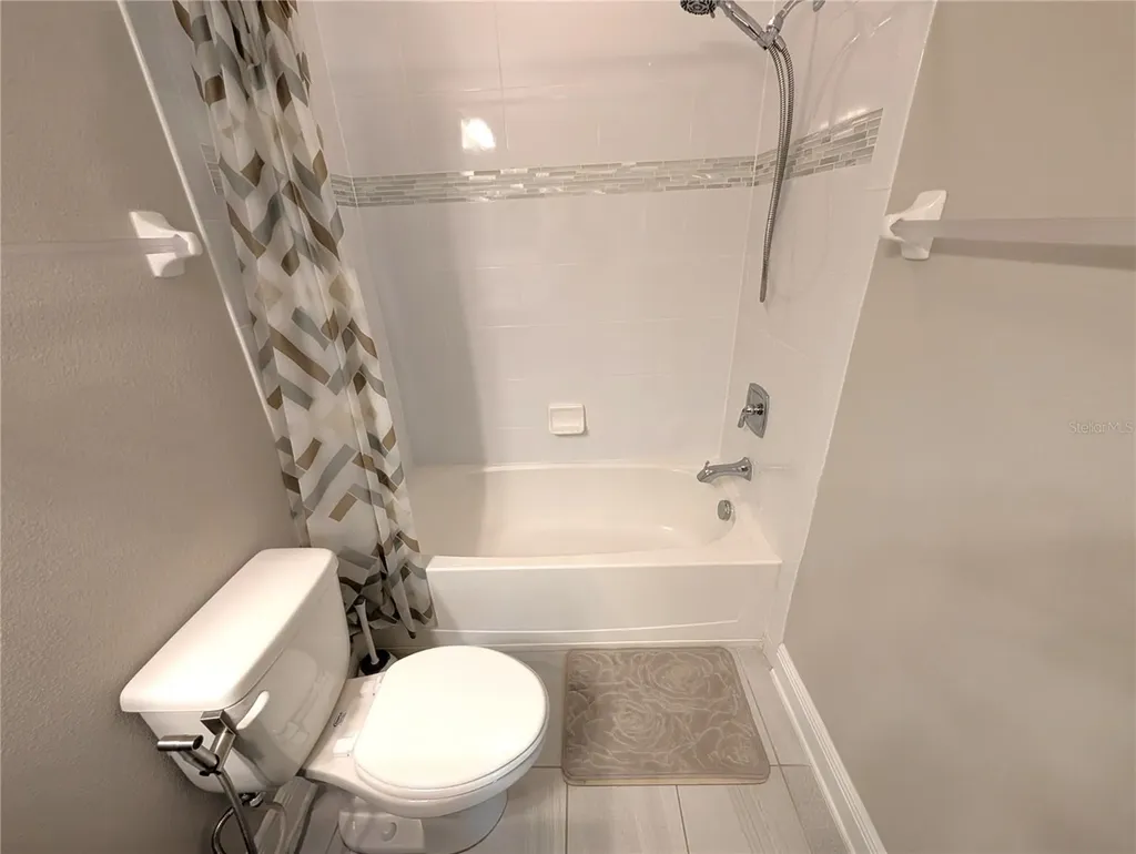 11451 Crowned Sparrow Lane Tampa FL 33626