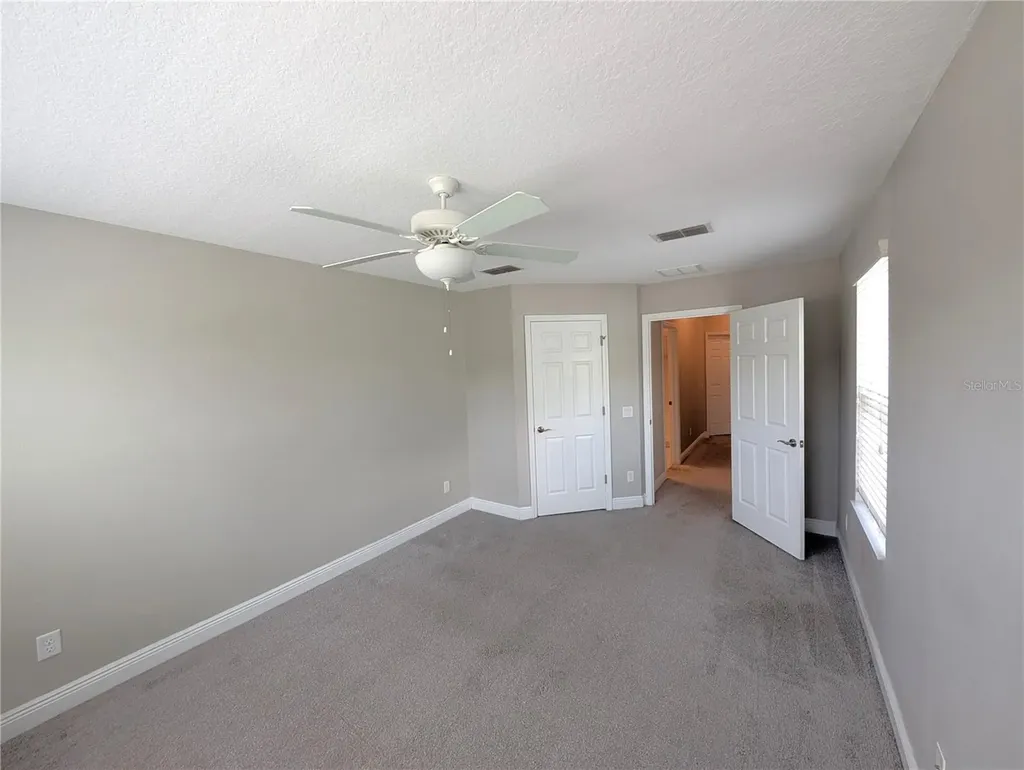 11451 Crowned Sparrow Lane Tampa FL 33626