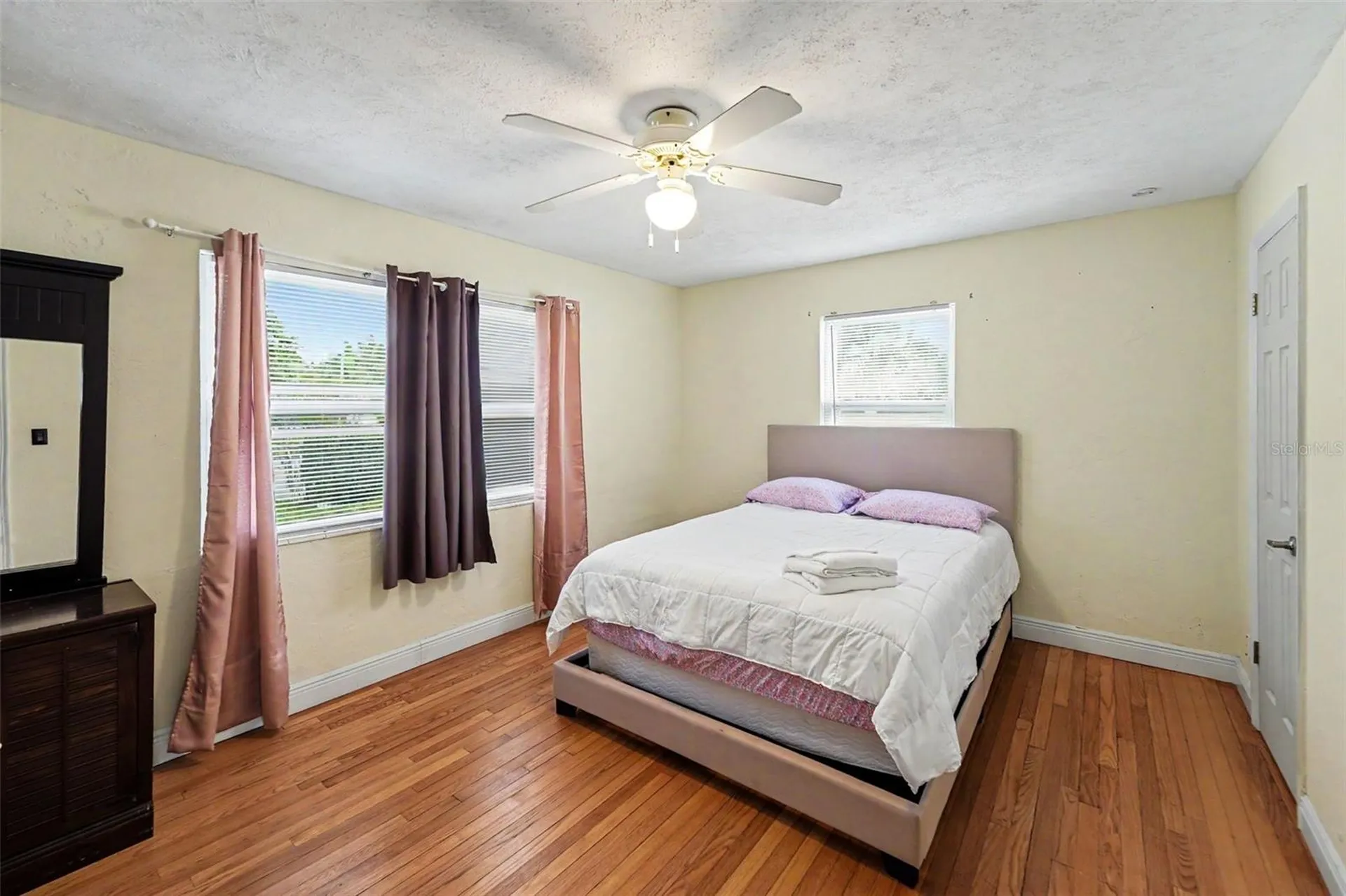 6242 5th Avenue N St Petersburg FL 33710