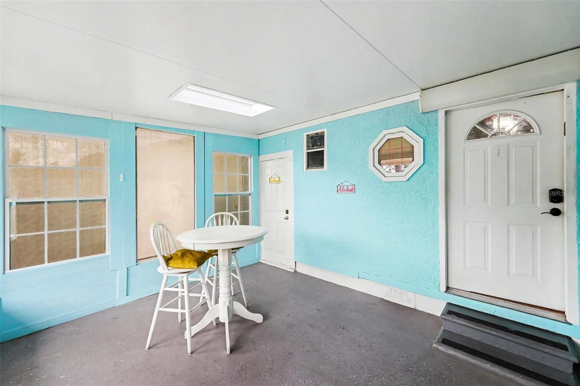 6242 5th Avenue N St Petersburg FL 33710