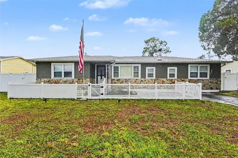 6242 5TH Avenue N St Petersburg FL 33710