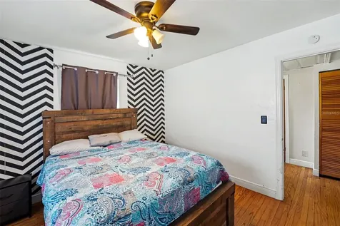 6242 5th Avenue N St Petersburg FL 33710