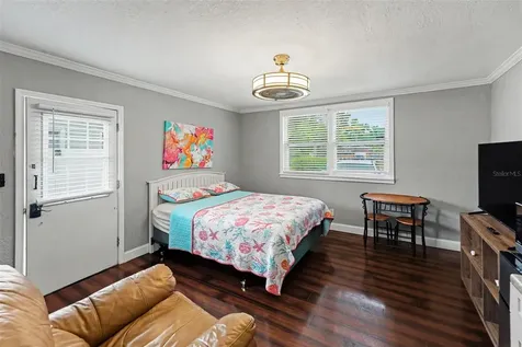 6242 5th Avenue N St Petersburg FL 33710