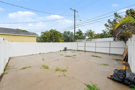 6242 5th Avenue N St Petersburg FL 33710