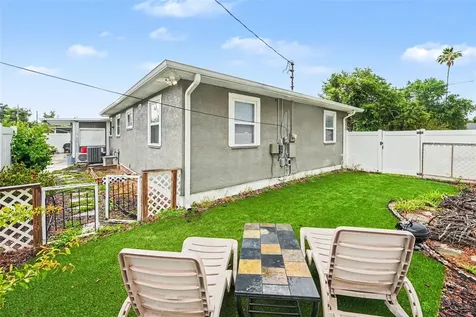6242 5TH Avenue N St Petersburg FL 33710