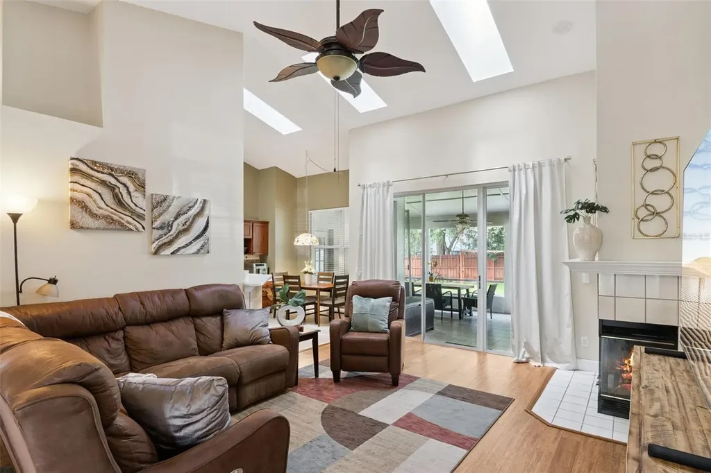 3883 Kingston Oaks Cove Oviedo FL 32765