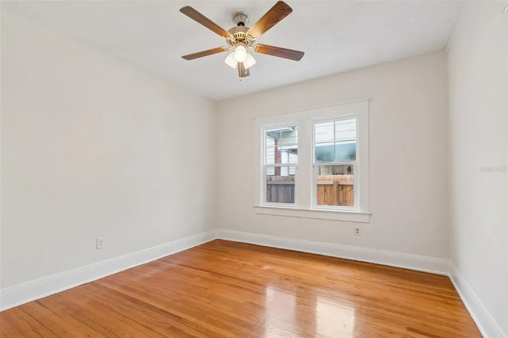2434 W Prospect Road Tampa FL 33629