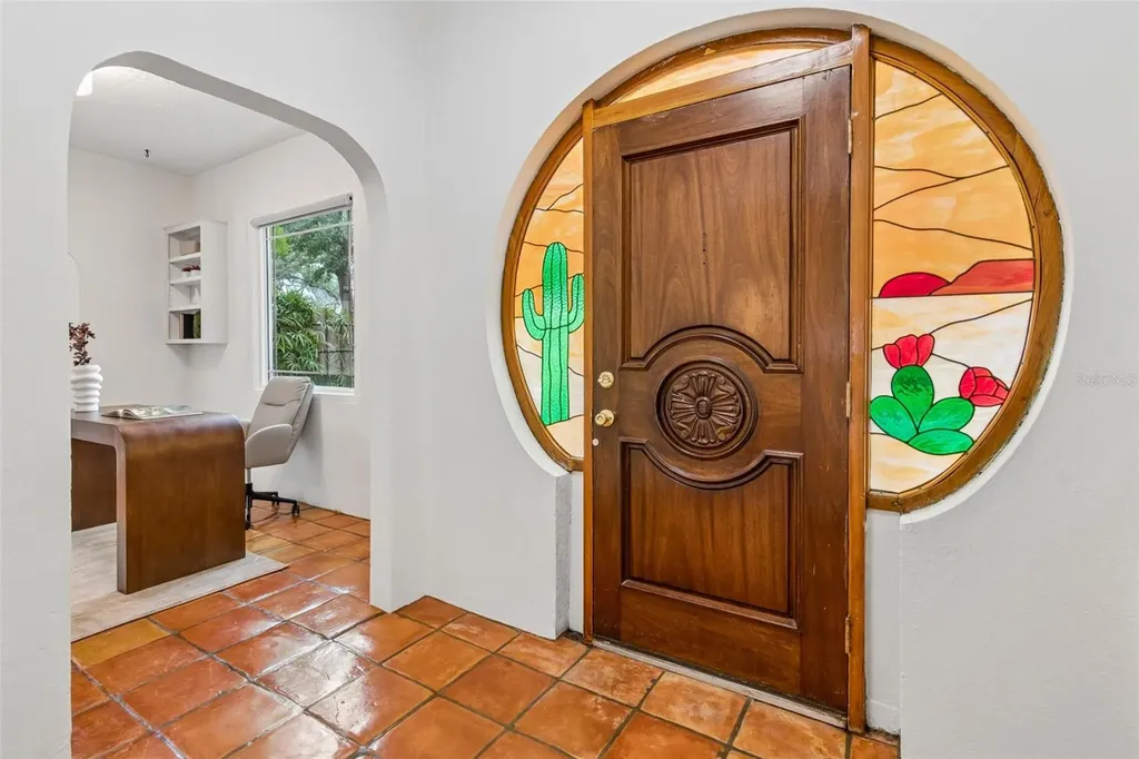 2434 W Prospect Road Tampa FL 33629