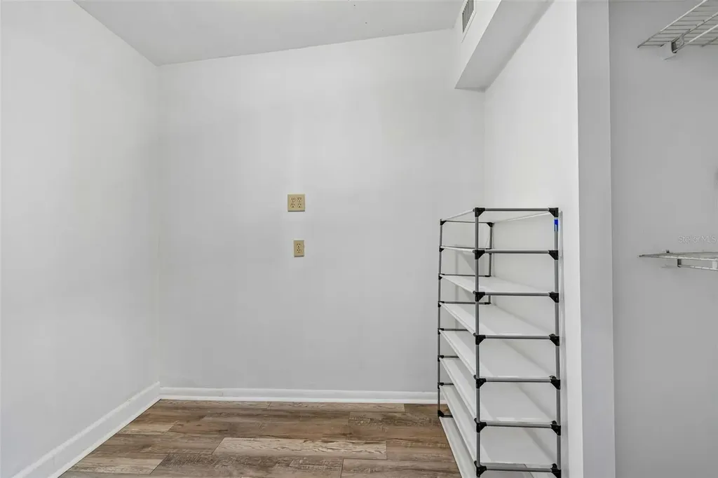 2434 W Prospect Road Tampa FL 33629