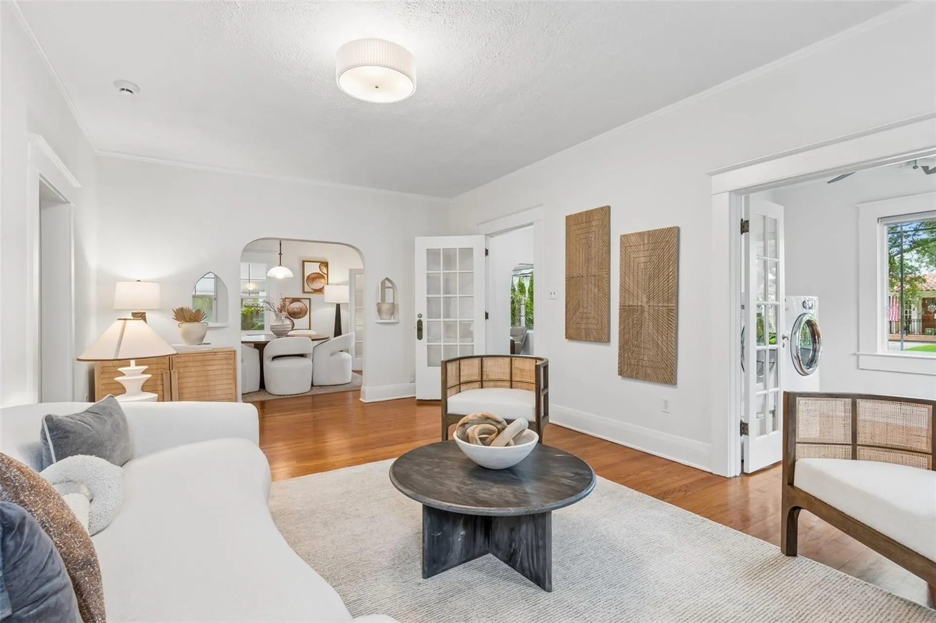 2434 W Prospect Road Tampa FL 33629