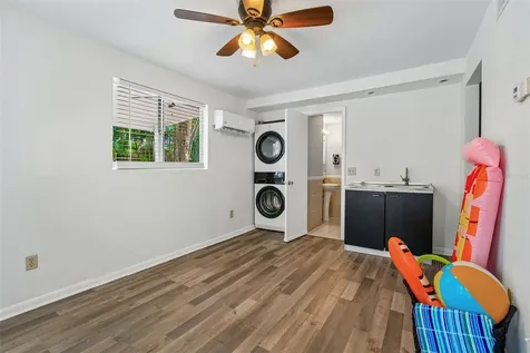 2434 W Prospect Road Tampa FL 33629