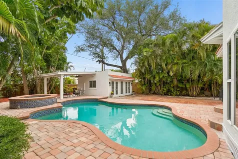 2434 W Prospect Road Tampa FL 33629
