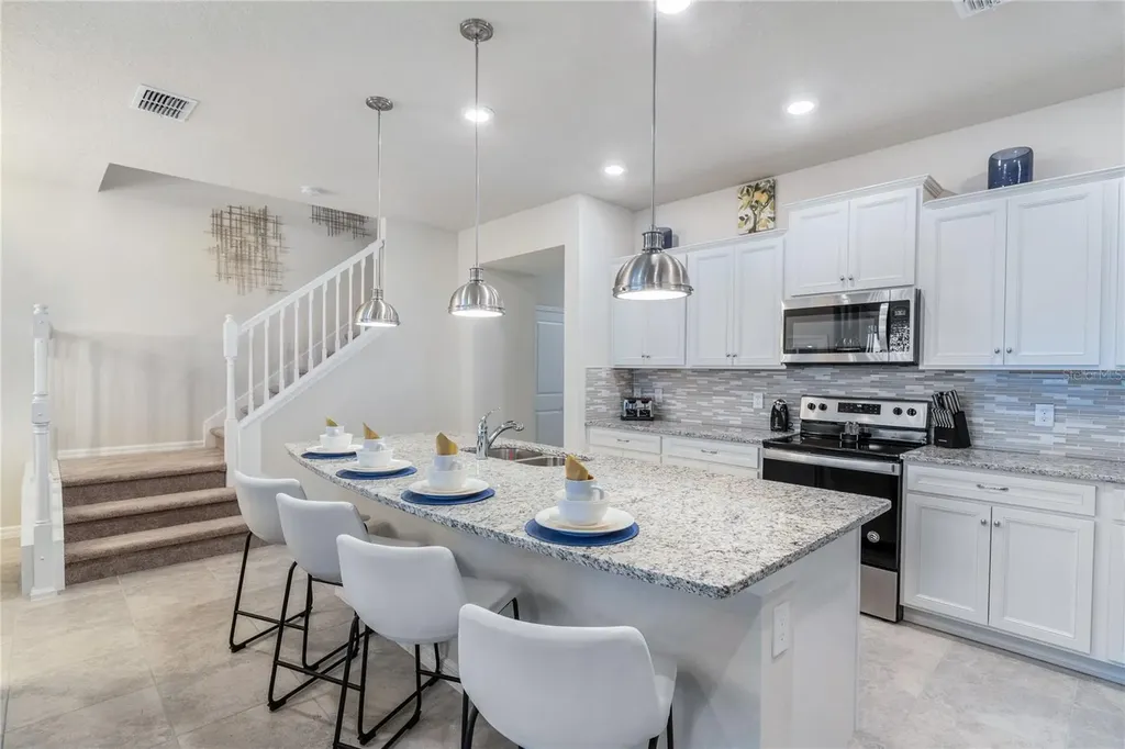 621 Jasmine Lane Davenport FL 33897