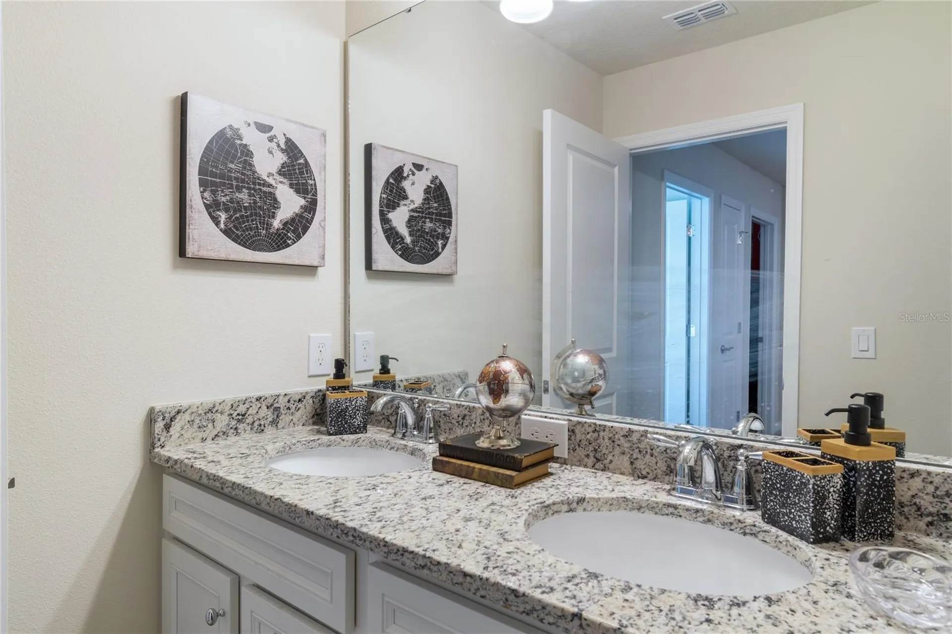 621 Jasmine Lane Davenport FL 33897