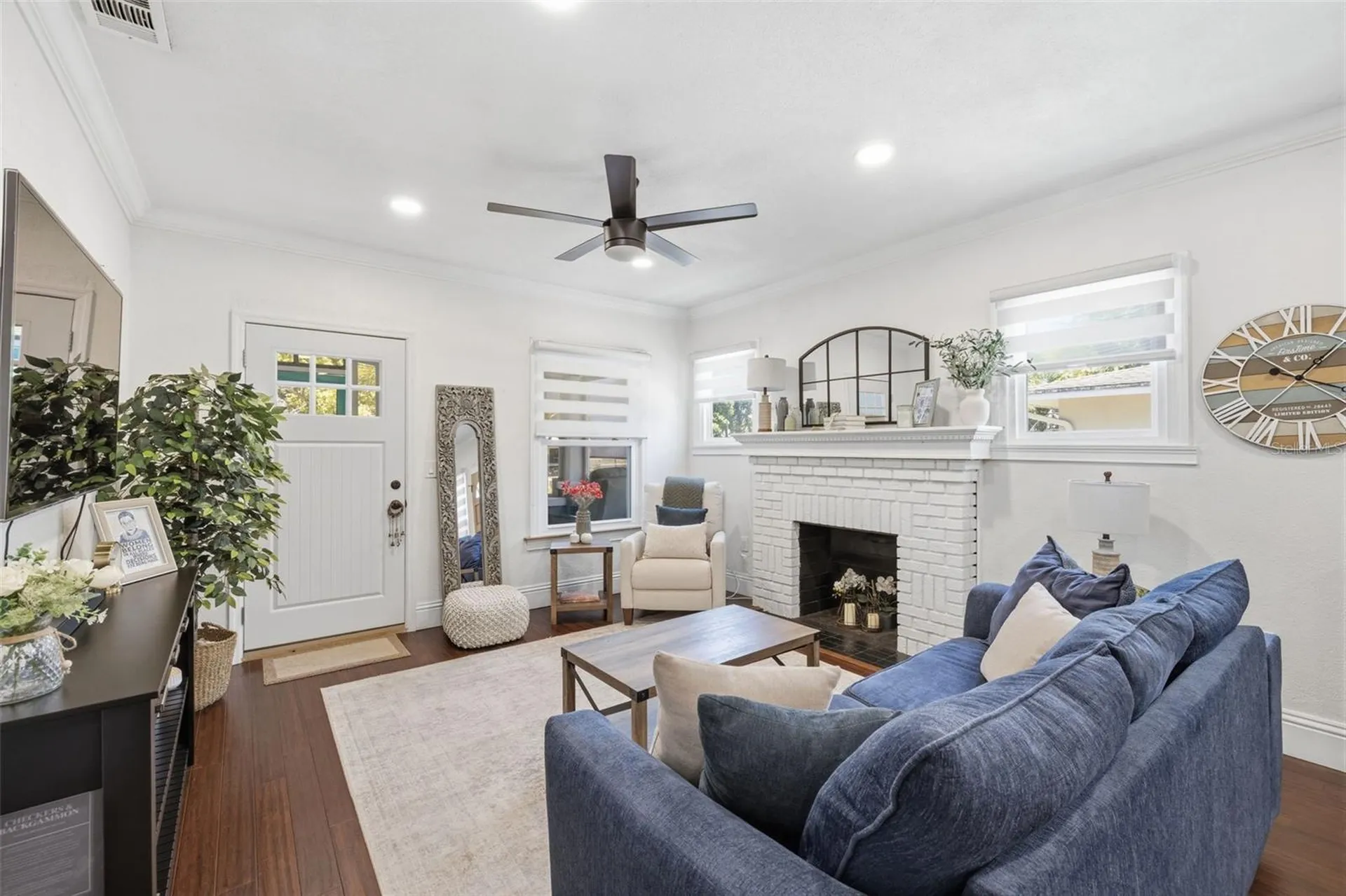 2237 14th Avenue N St Petersburg FL 33713