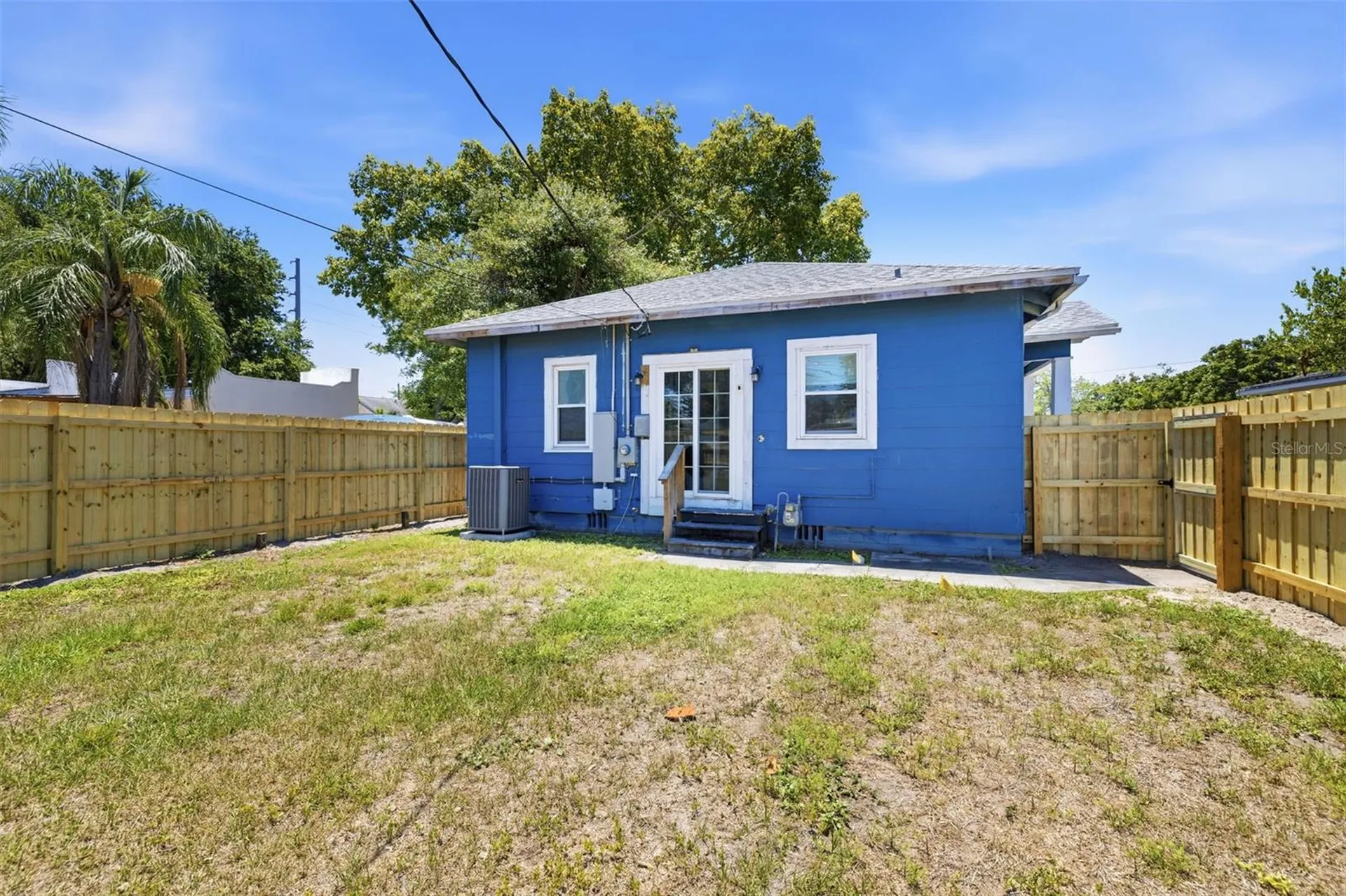2237 14th Avenue N St Petersburg FL 33713