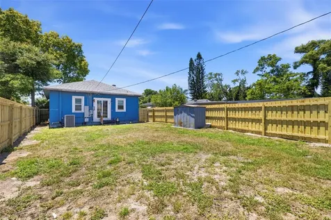 2237 14th Avenue N St Petersburg FL 33713