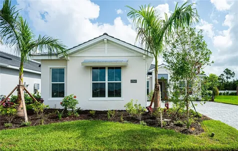 17547 Palmiste Drive Bradenton FL 34202
