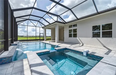 17547 Palmiste Drive Bradenton FL 34202