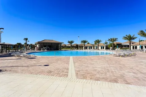 877 Ocean Course Avenue Davenport FL 33896