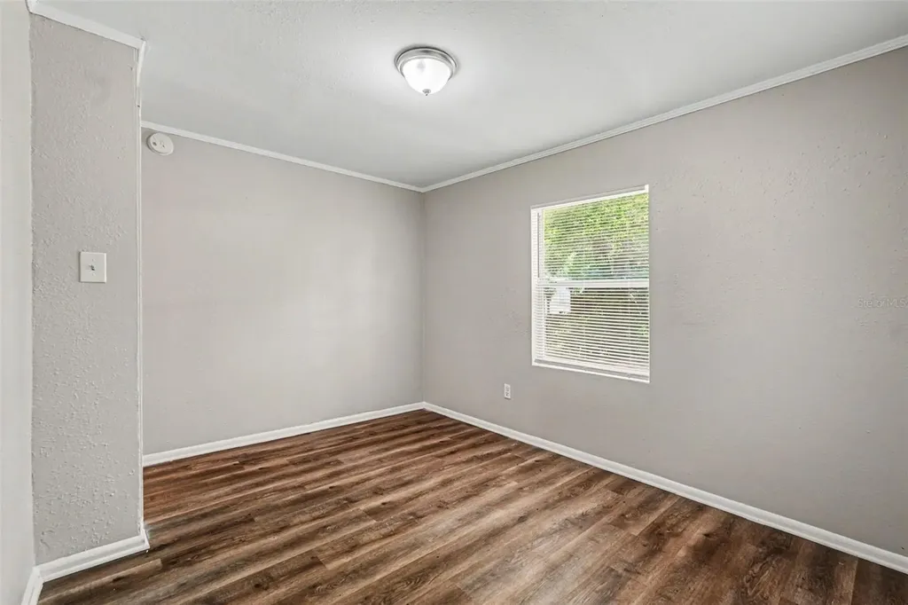 828 E 145th Avenue Tampa FL 33613