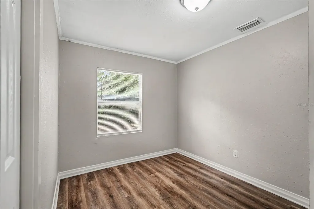 828 E 145th Avenue Tampa FL 33613