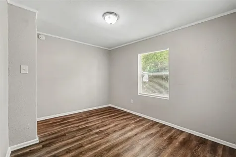 828 E 145th Avenue Tampa FL 33613
