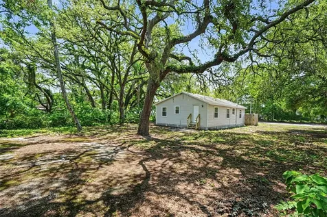 828 E 145th Avenue Tampa FL 33613