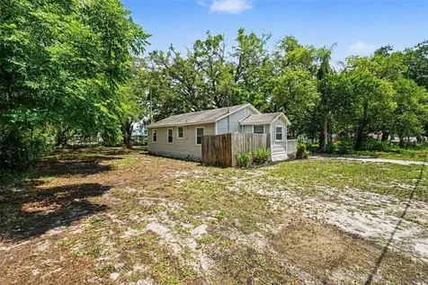 828 E 145th Avenue Tampa FL 33613