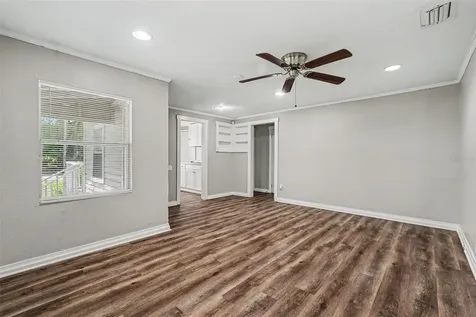 828 E 145th Avenue Tampa FL 33613