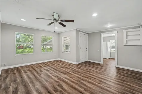 828 E 145th Avenue Tampa FL 33613
