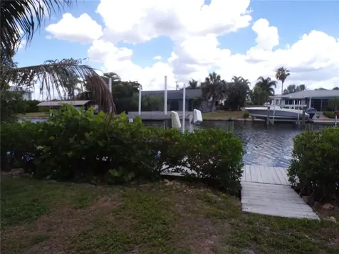24279 Yacht Club Boulevard Punta Gorda FL 33955