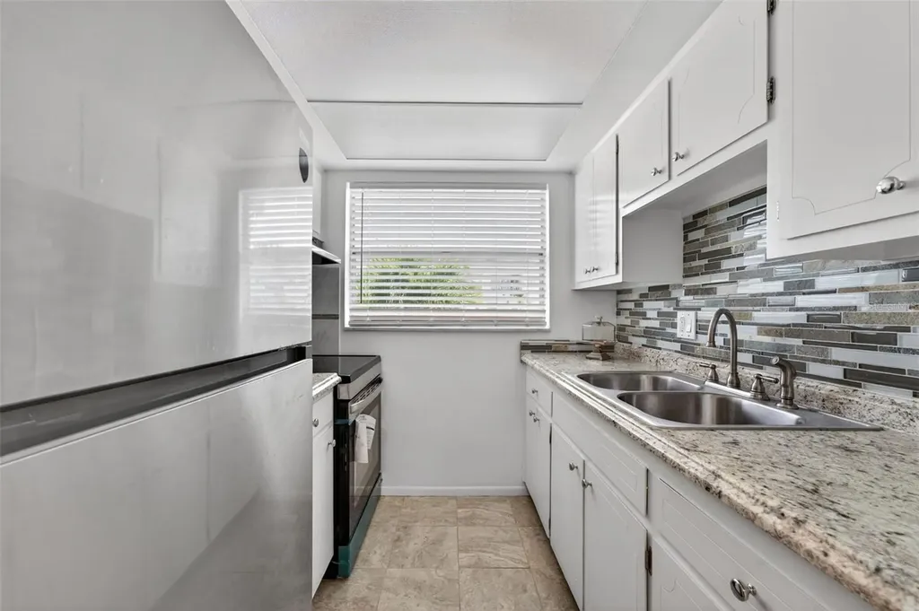 1221 Drew Street Clearwater FL 33755