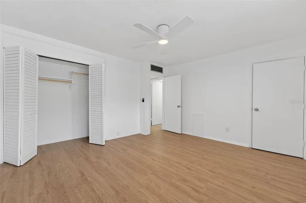 1221 Drew Street Clearwater FL 33755