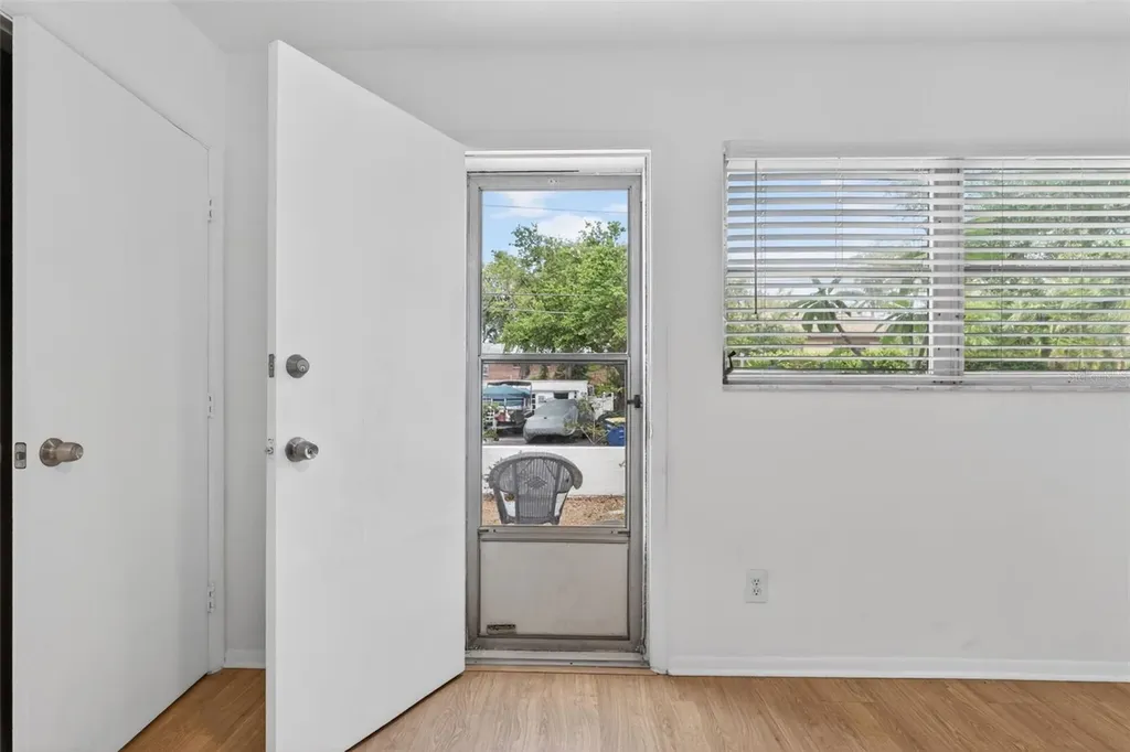 1221 Drew Street Clearwater FL 33755