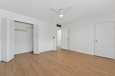 1221 Drew Street Clearwater FL 33755
