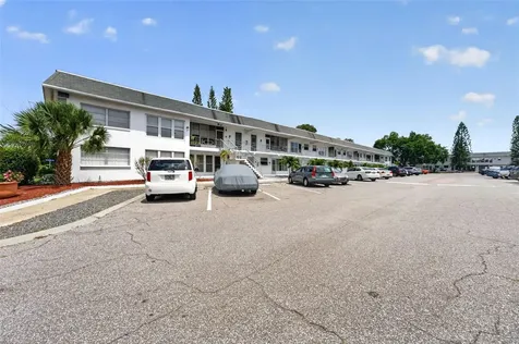 1221 Drew Street Clearwater FL 33755