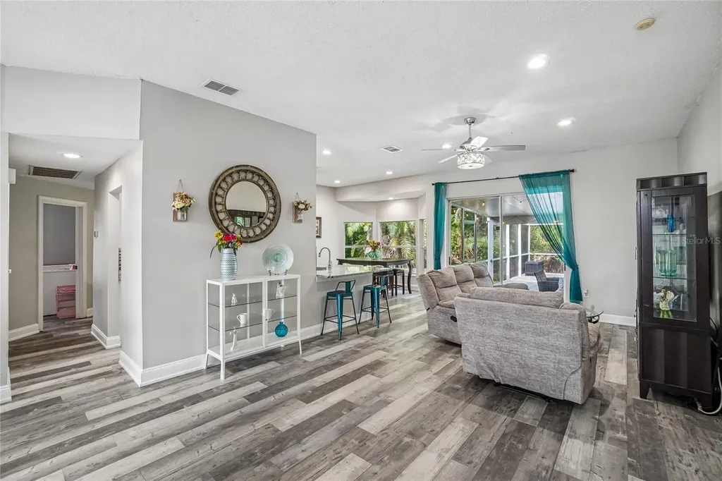 3319 Laurelwood Court Tarpon Springs FL 34688