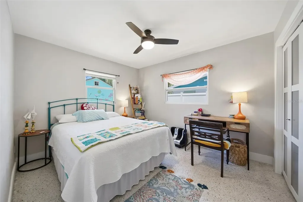 5548 Cedar Street NE St Petersburg FL 33703