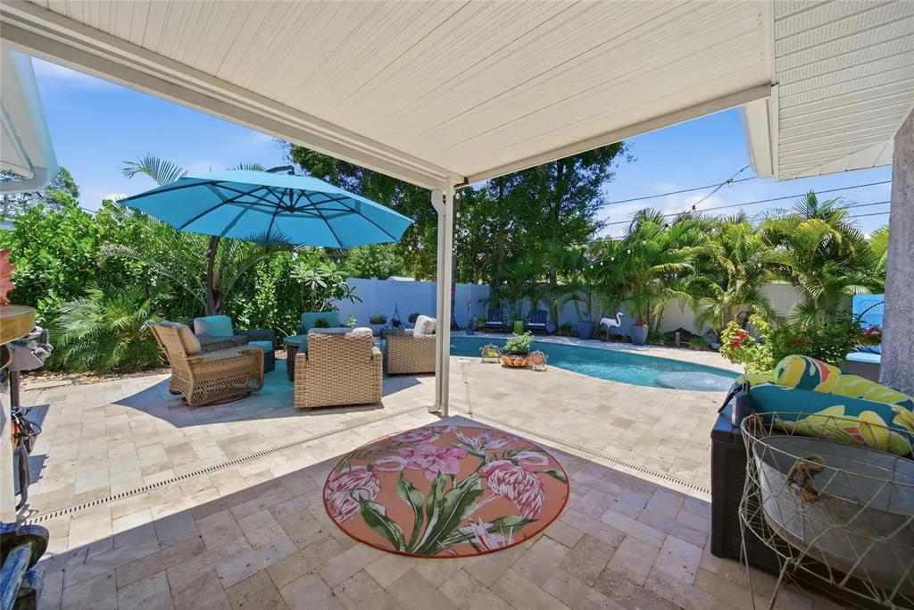 5548 Cedar Street NE St Petersburg FL 33703