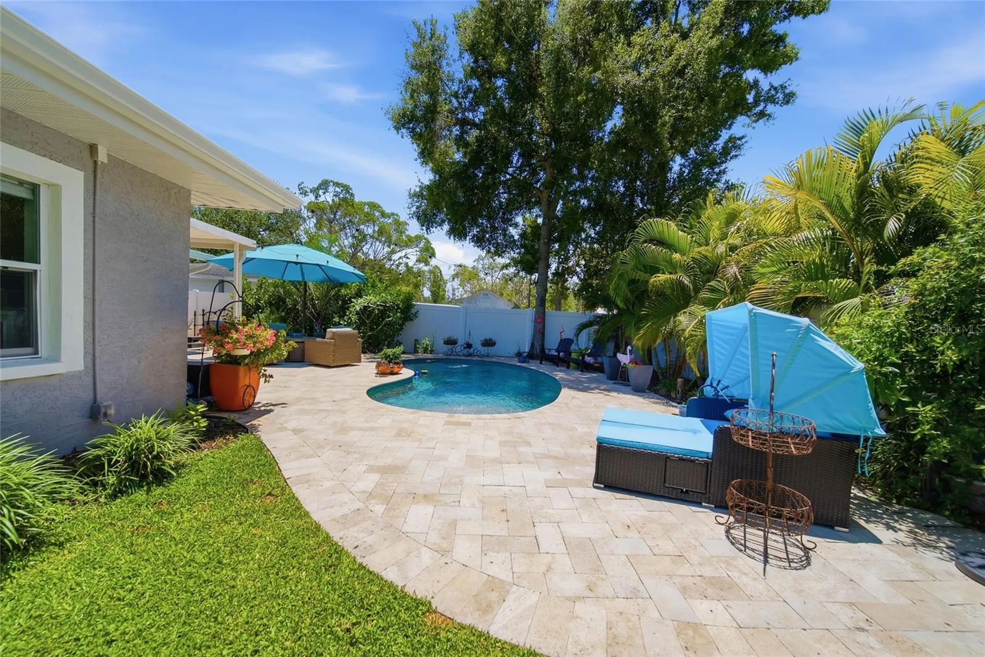 5548 Cedar Street NE St Petersburg FL 33703